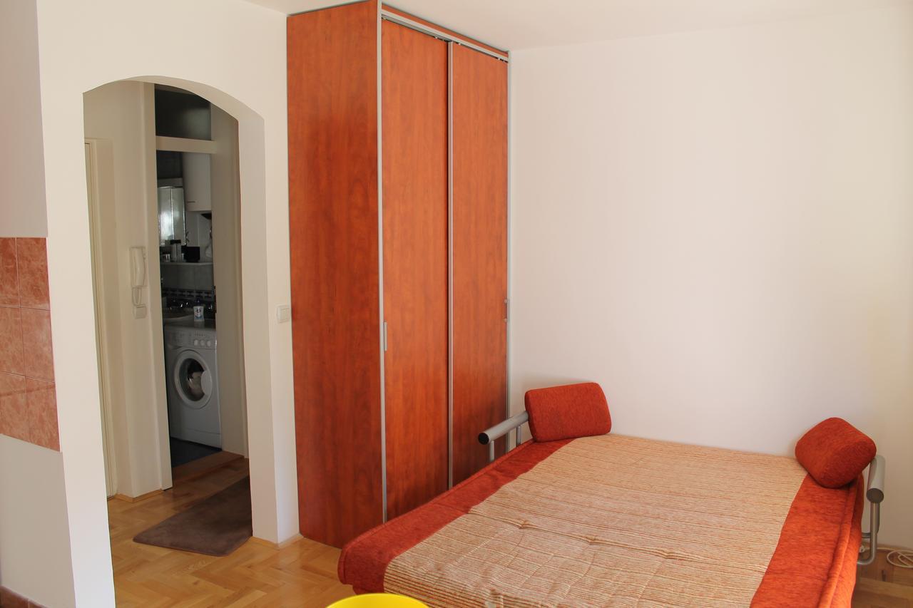 Calm Apartment Belgrado Exterior foto